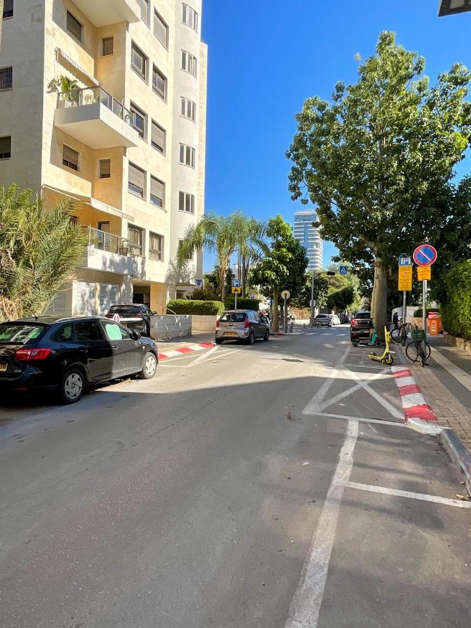 A Little Paradise Near The Sea Tel Aviv Exteriör bild